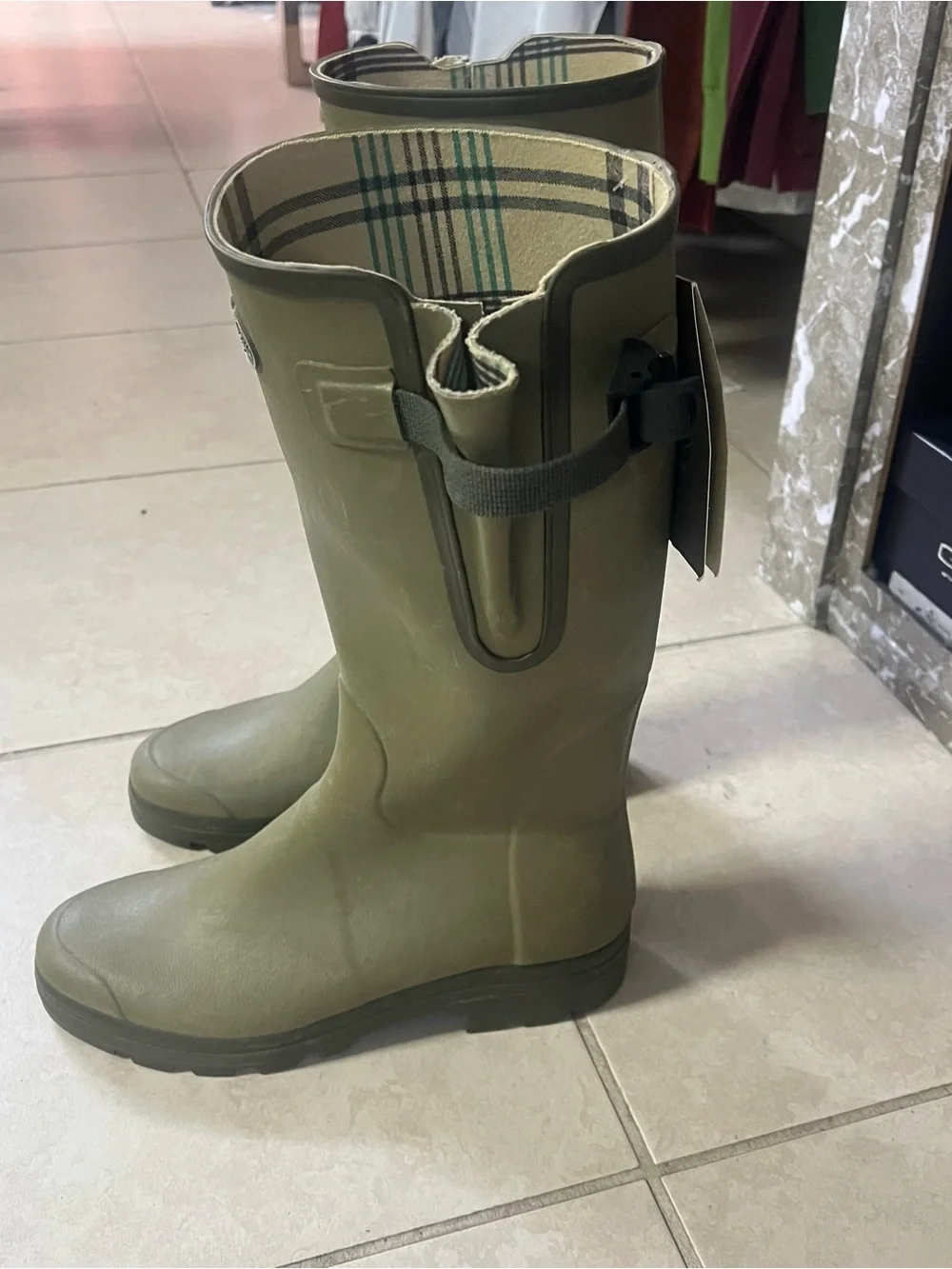 Le Chameau durable rubber